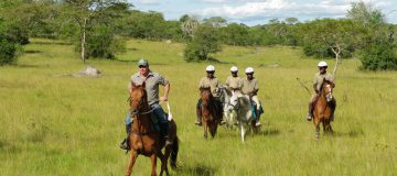 2 days horseback riding in Lake Mburo