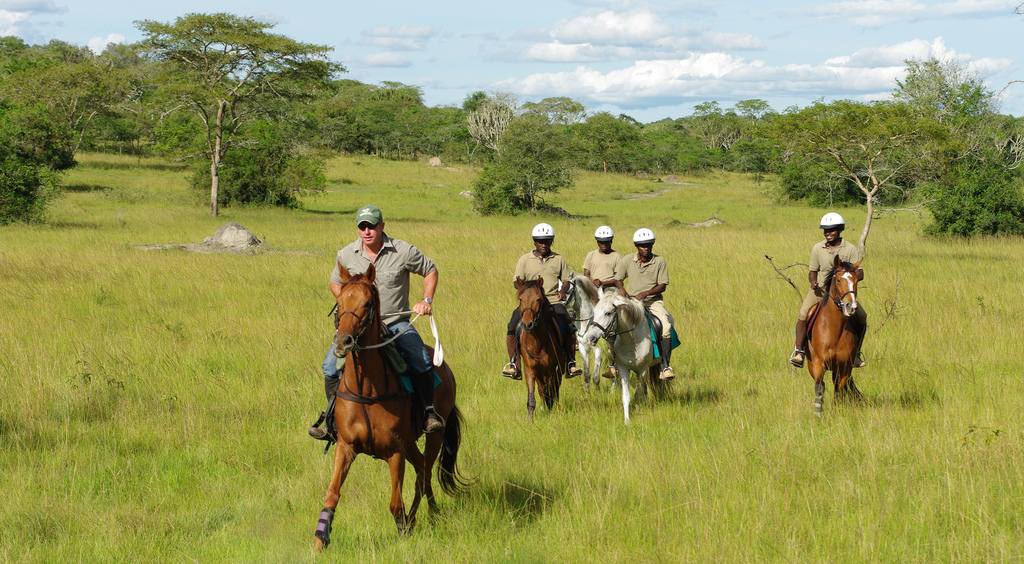 2 days horseback riding in Lake Mburo