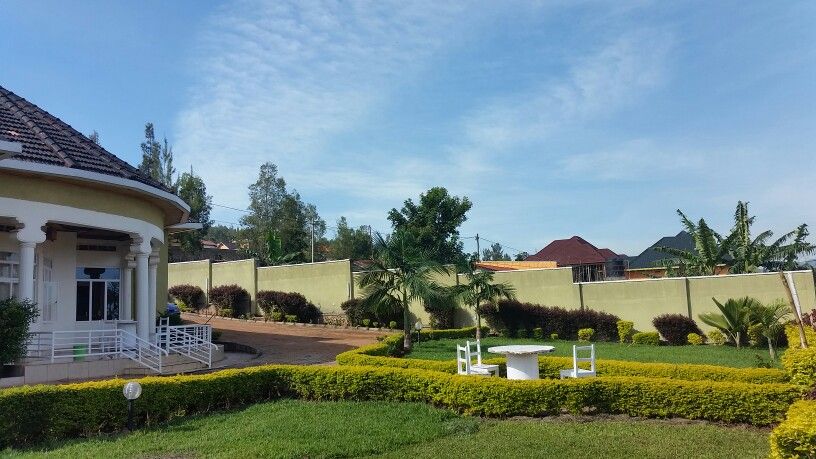 Yambi Guest House