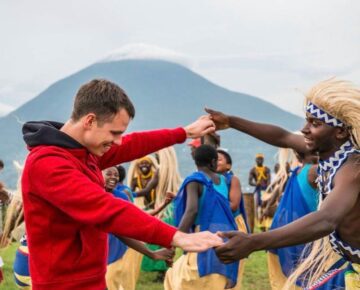 4 Days Rwanda wildlife and gorilla trekking safari